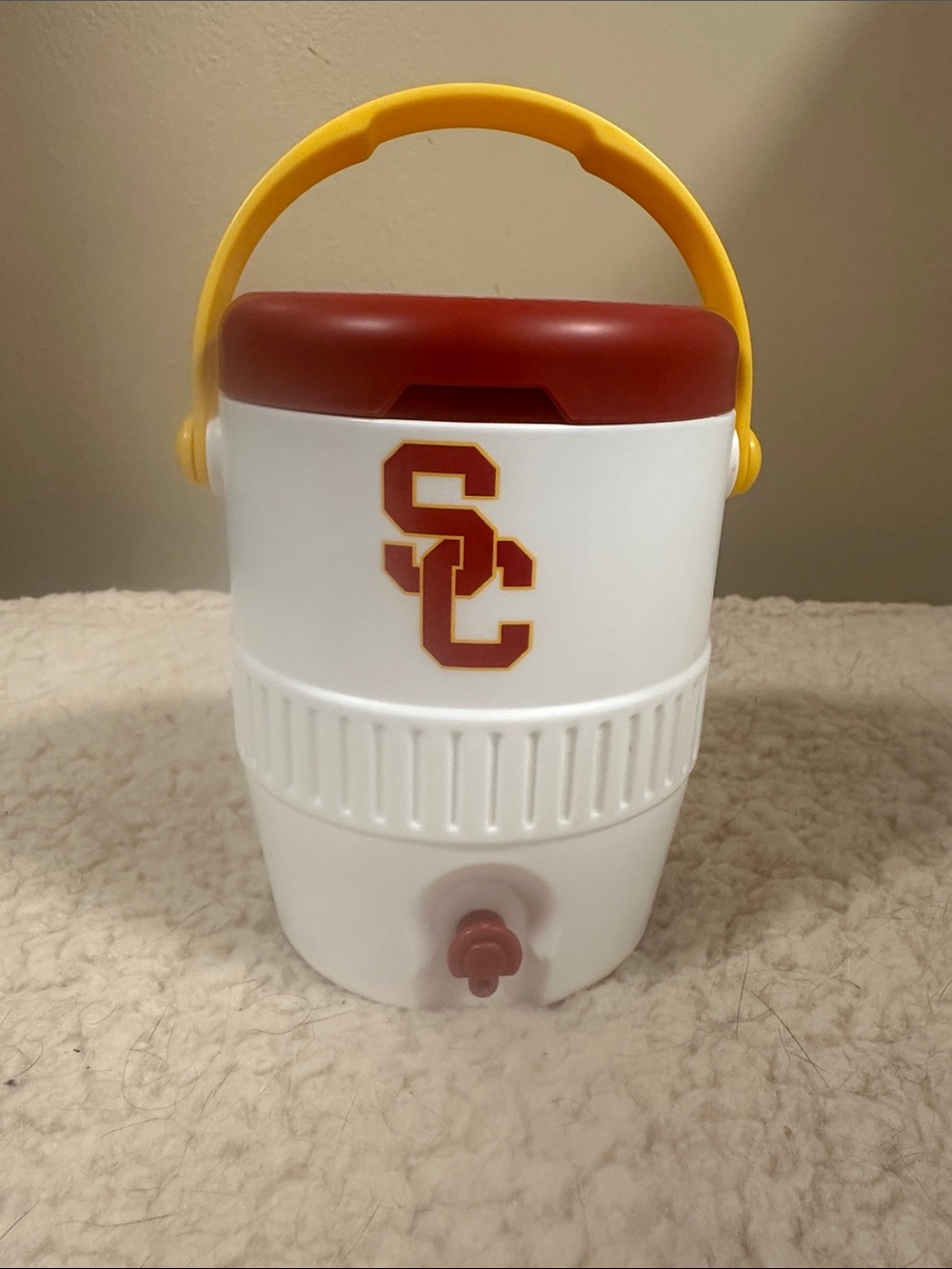 USC Trojans souvenir cooler cup Red/White Yellow Handle no straw, plastic